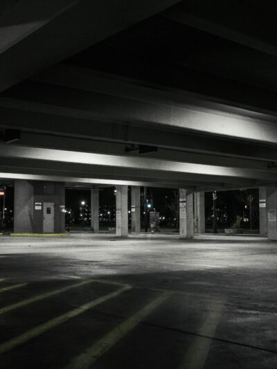 Automobiliams po stogu